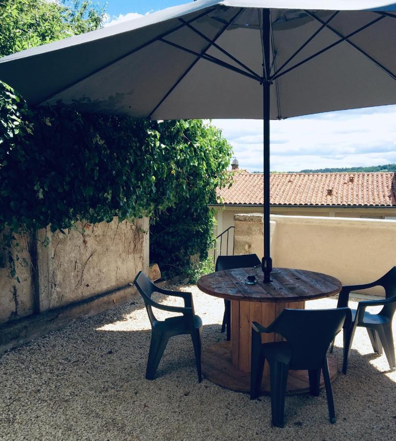 Appartement Cour Ancienne Abbaye Saint-Astier  Exteriör bild